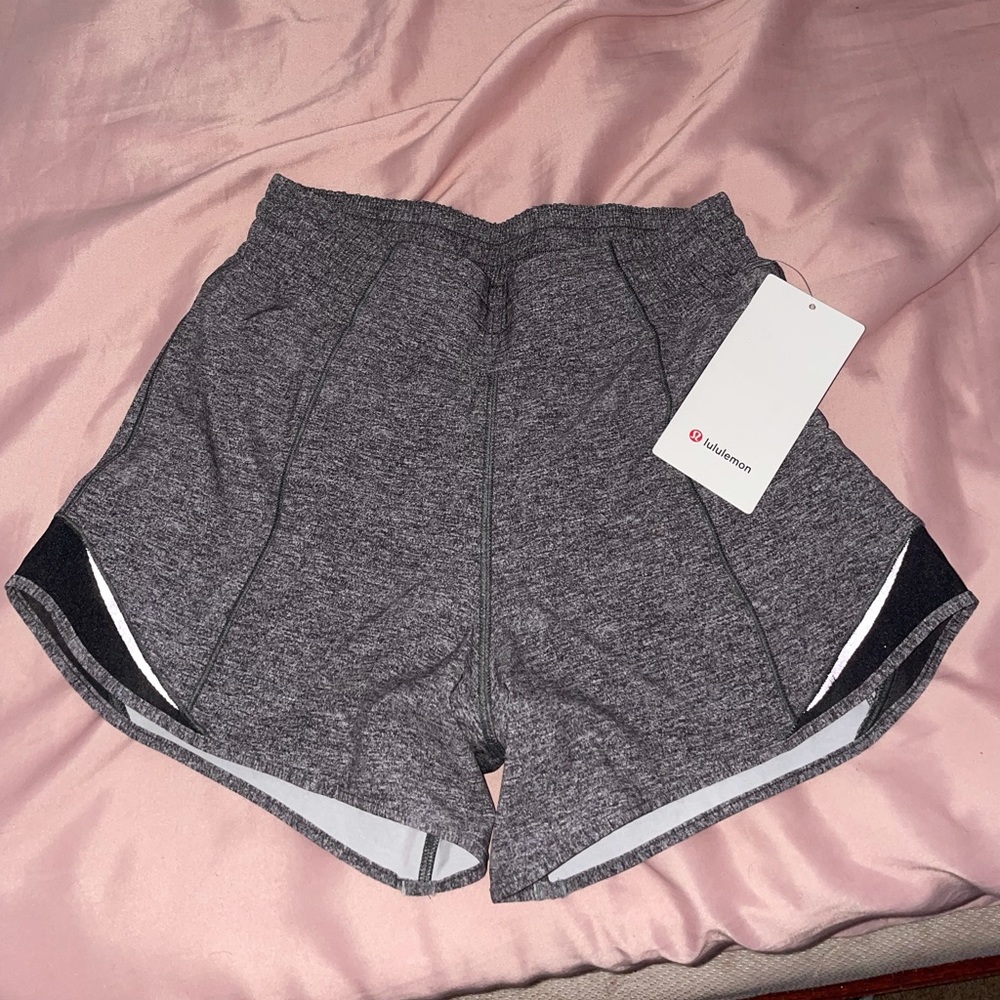 Lululemon high rise hotty hots size 4 tall